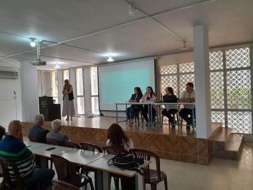 1b8e7ef9-d979-459f-a969-b4ef709f2bb0